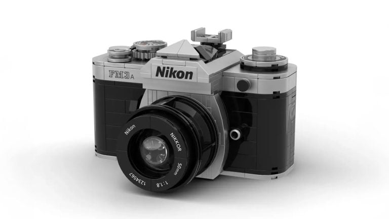 Nikon FM3A-inspired LEGO camera